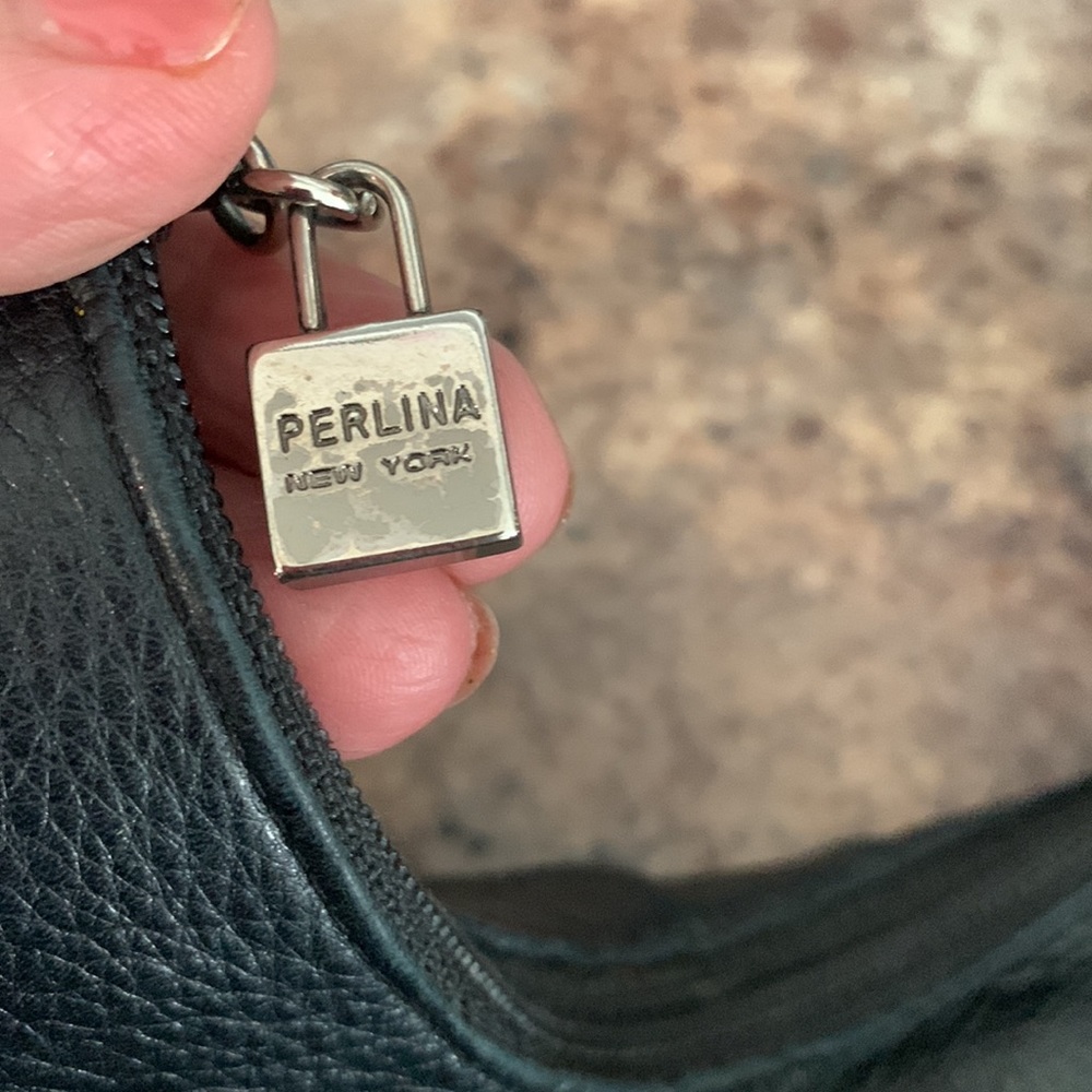 Perlina Leather Shoulder Bag - Picture 4 of 8